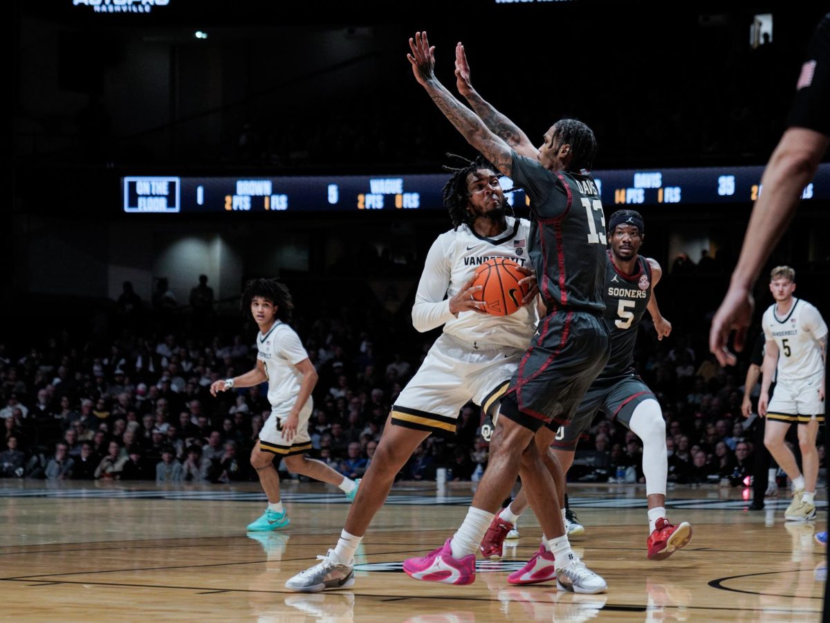 Devin McGlockton drives through contact, as photographed on Feb. 7, 2026 (Hustler Multimedia/Ophelia Lu)