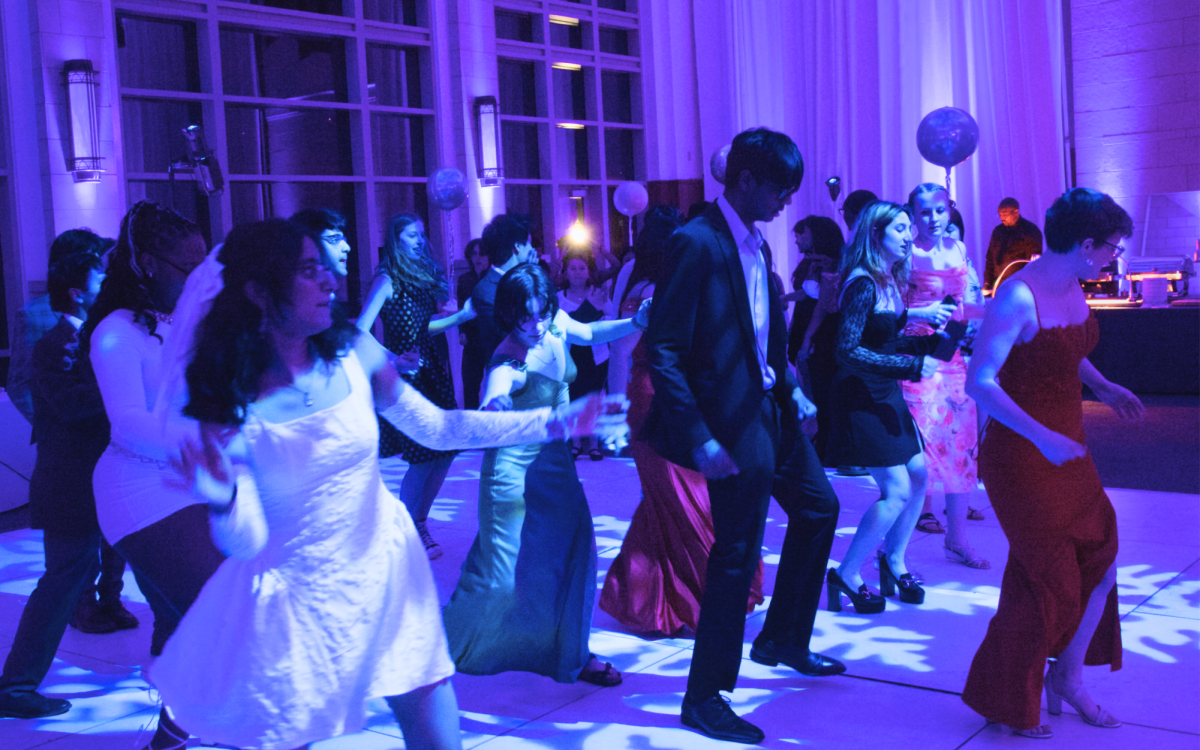 The 2026 Commons Ball mimicked a winter wonderland. This celebration was organized in conjunction with the 10 Commons house presidents and drew students together for a night of community. 