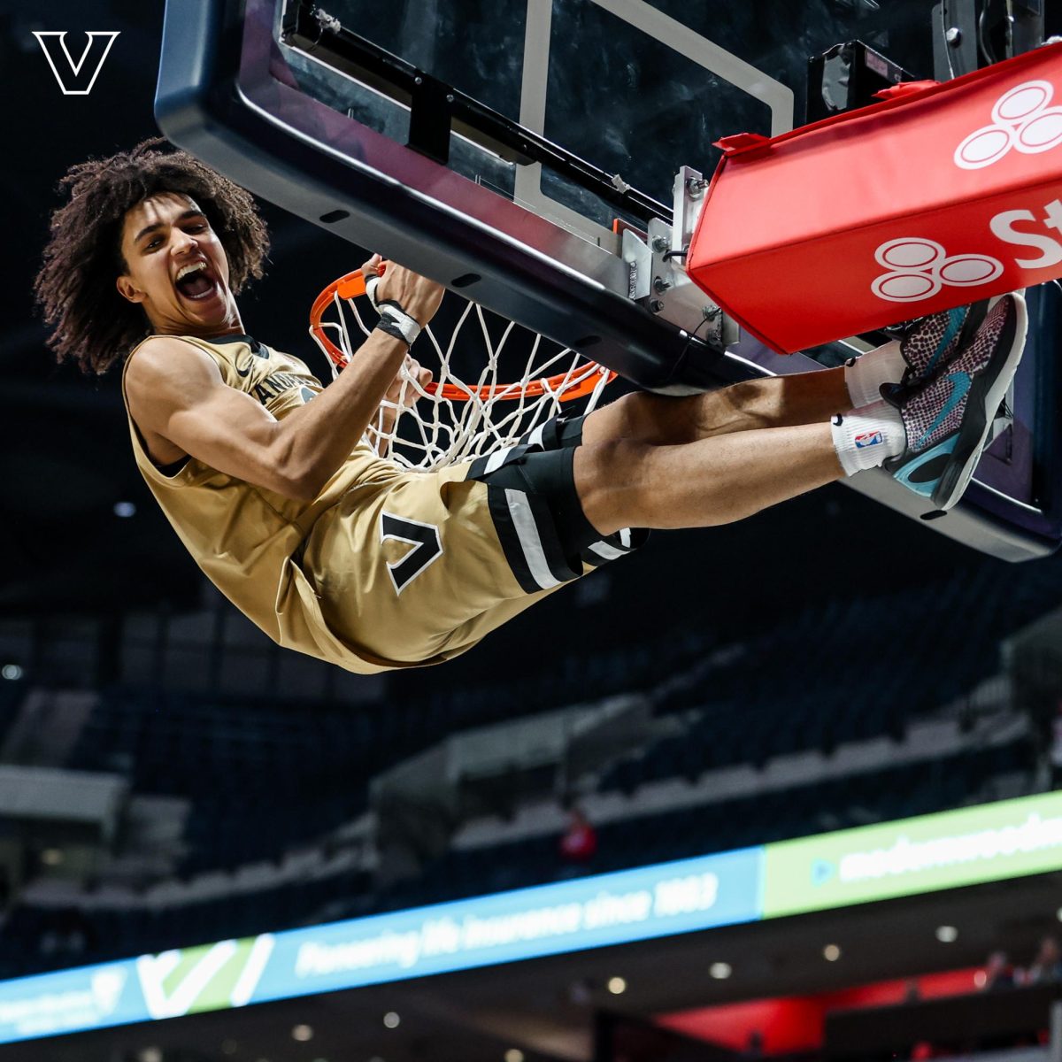 Tyler Tanner throws down a dunk against Ole Miss, as photographed on March 3, 2026. (Vanderbilt Athletics)
