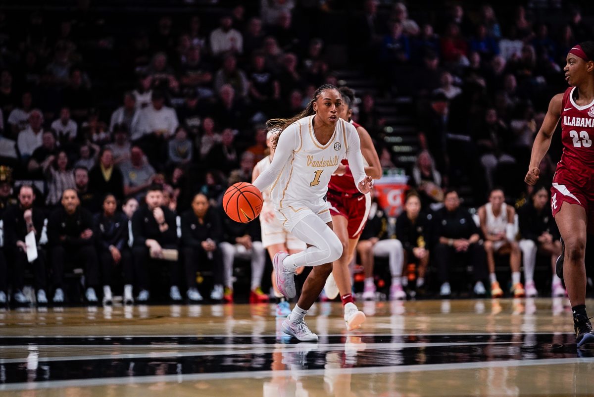 Mikayla Blakes dribbles down the court, as photographed Feb. 26, 2026. (Hustler Multimedia/Michael Tung)