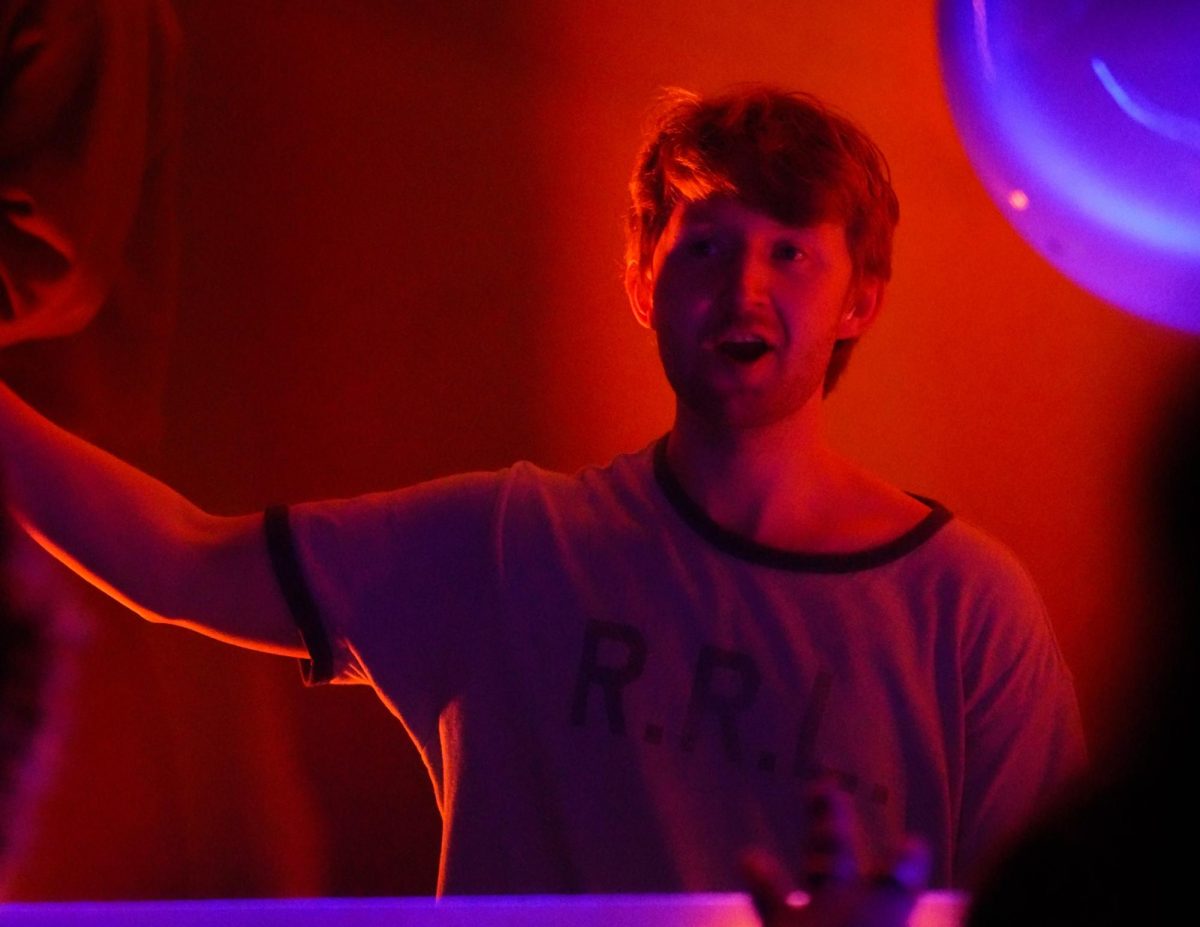 With hits like “Make Me Feel” and “Addicted,” oskar med k created an unforgettable night.