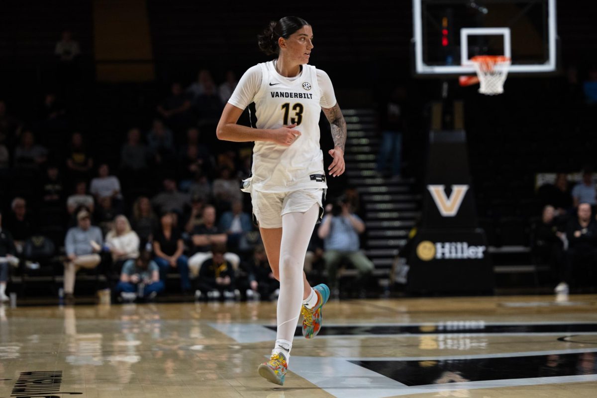 Justine Pissott runs down the court, as photographed Jan. 8, 2026, (Hustler Multimedia/Abbie Bobeck)