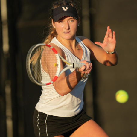 Bridget Stammel prepares to hit the ball on her forehand, as photographed April 10, 2026. (Photo Courtesy of Vanderbilt Athletics)
