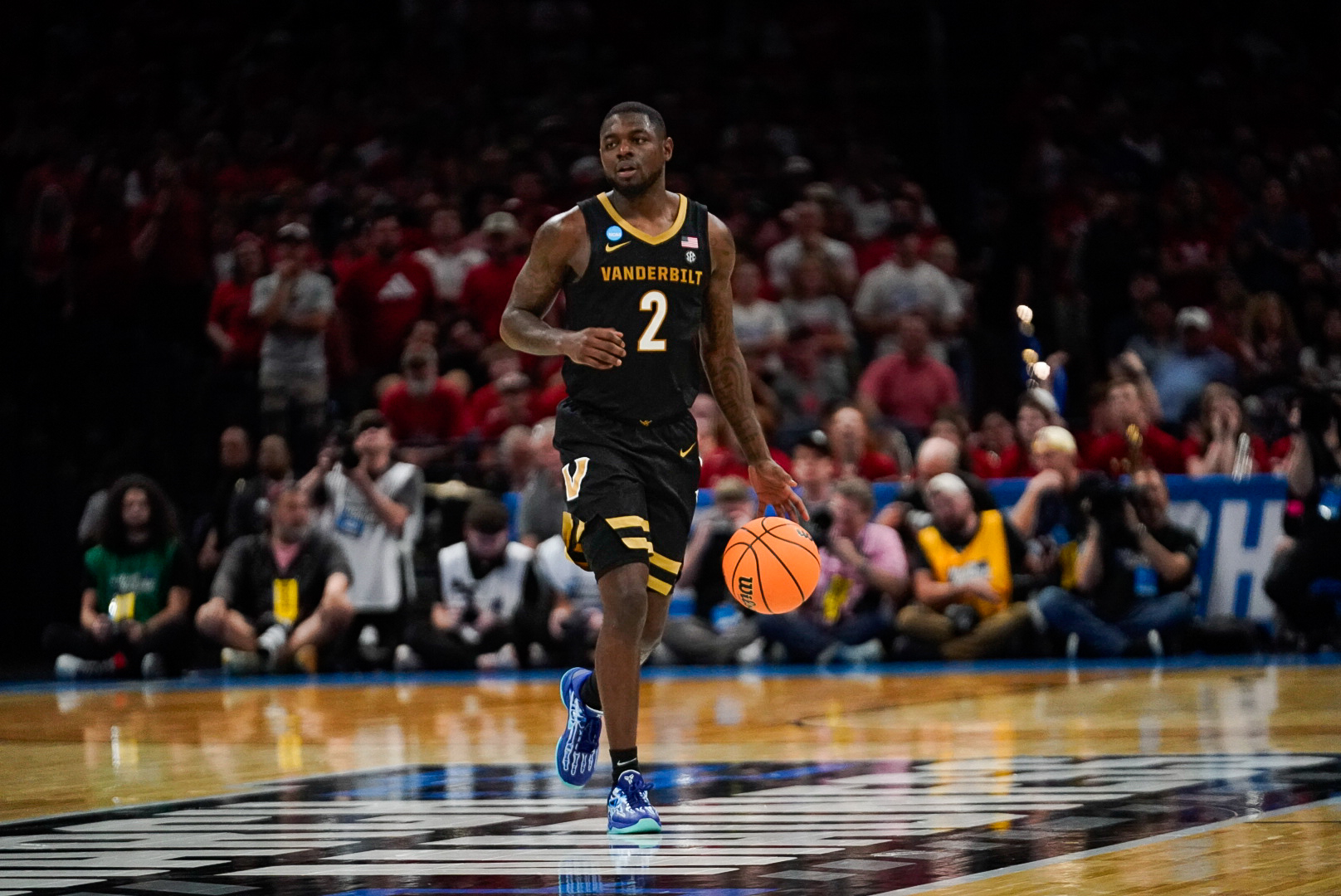 Duke Miles takes the ball up court, as photographed March 21, 2026. (Hustler Multimedia/Micheal Tung)